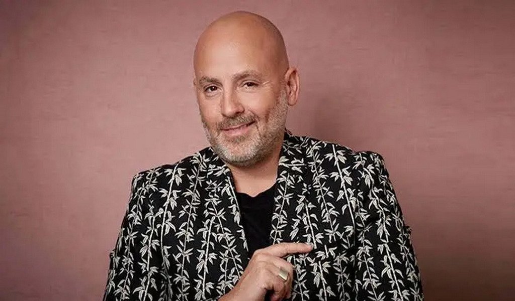 José María Muscari vuelve a dirigir con “8 mujeres”, la exitosa historia de intriga que llega nuevamente al teatro