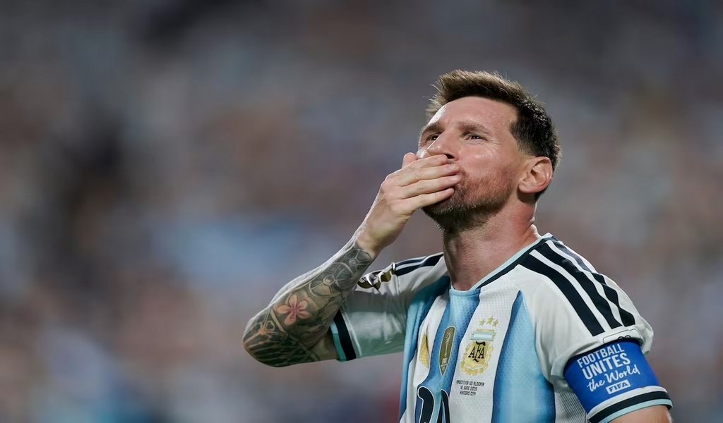 Messi.  Aníbal Greco 