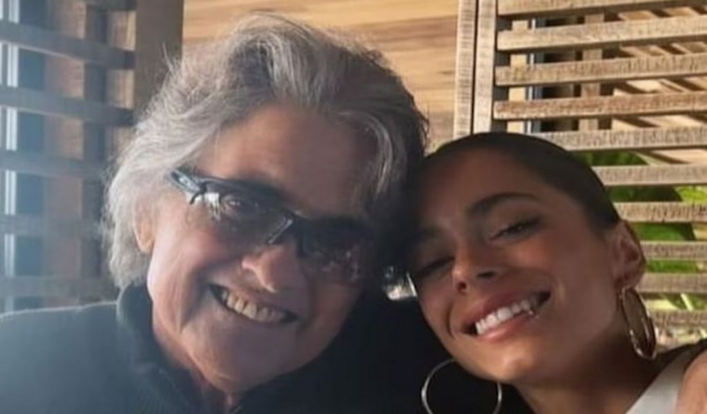 Tini Stoessel prepara una fuerte declaración en México en medio del conflicto con su padre