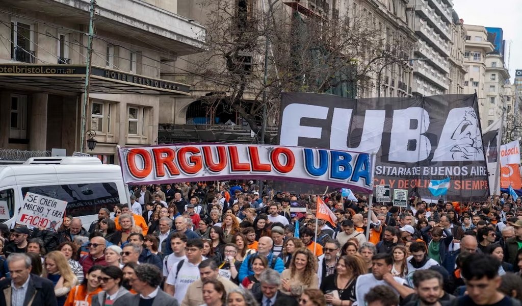 Marcha universitaria Marcha universitaria Guido Piotrkowski